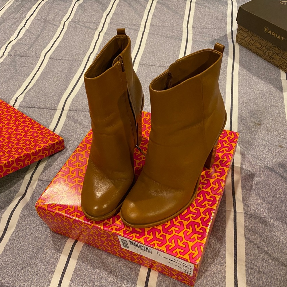 Tory Burch Size 9 Women’s boot